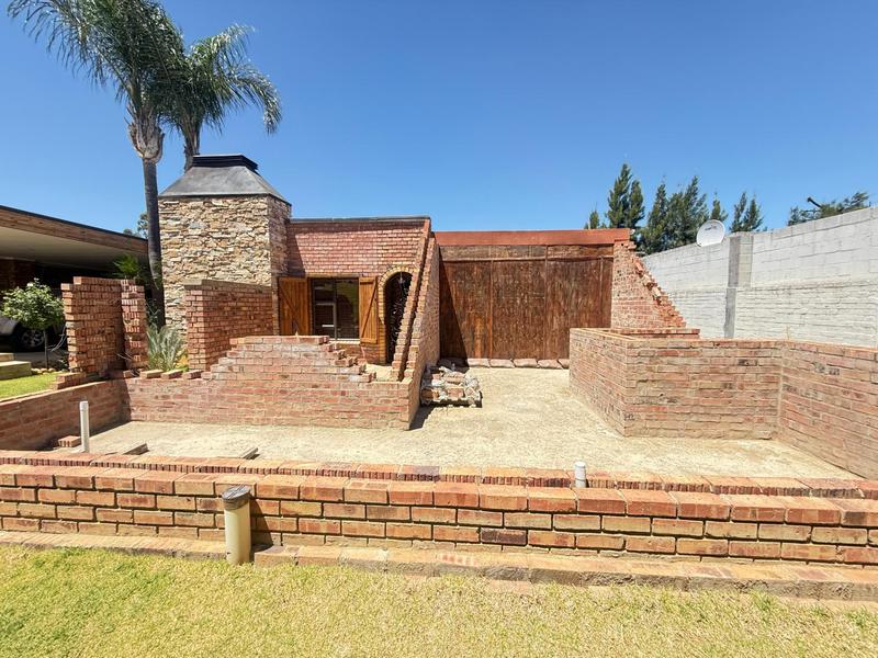 2 Bedroom Property for Sale in Die Wingerd Western Cape